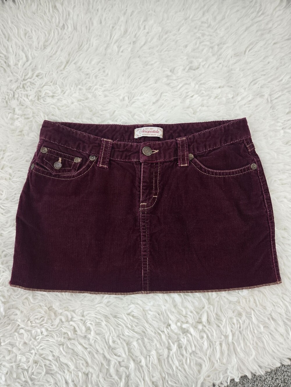 Aéropostale vintage Y2K maroon corduroy micro mini skirt. Size 7/8.